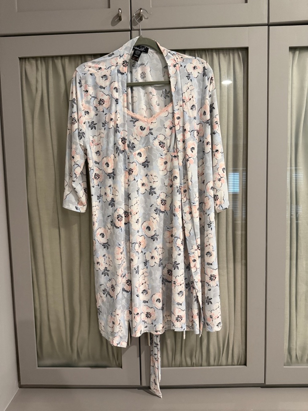 Mini Night Gown with Matching Robe